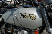 Norton Commando 750S