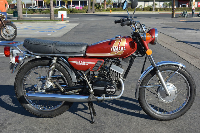 1975 Yamaha RD125B