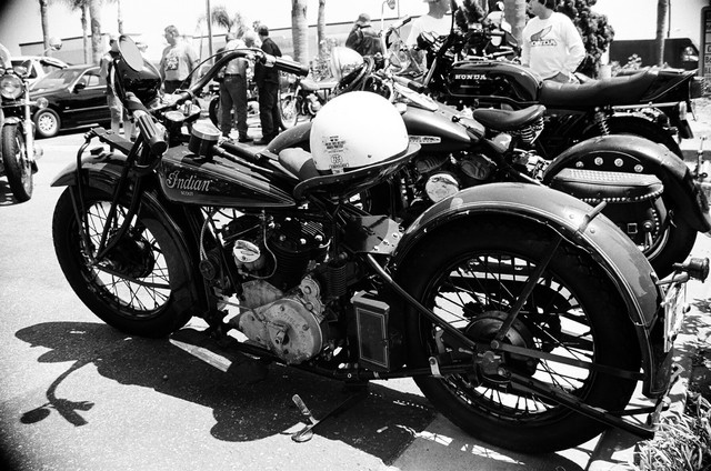 32 NikonF100 Tri-X  B&W film 36 resize