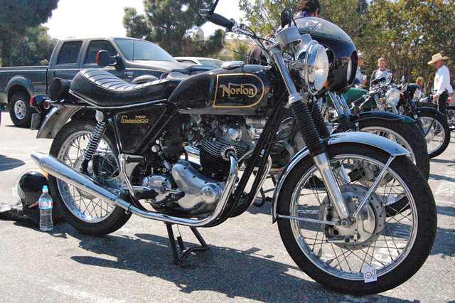 Norton Commando