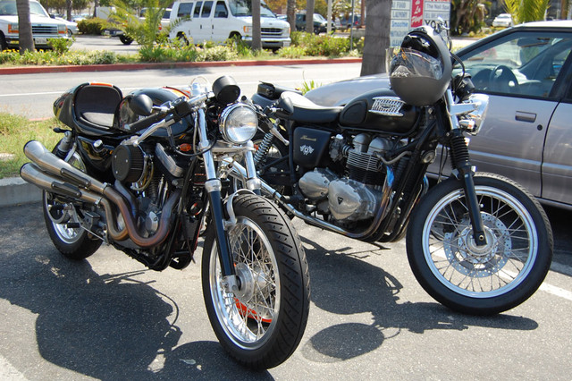 Harley Davidson & Triumph Bonneville
