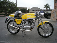 1972 Ducati Desmo 450